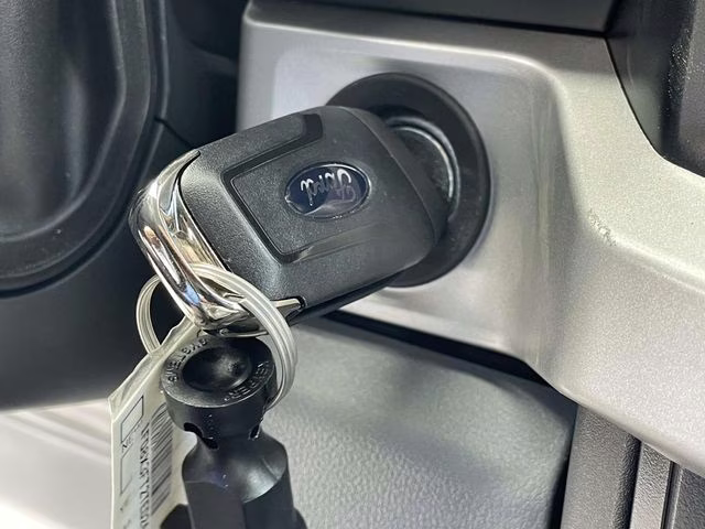 2026 Oxford White Ford Super Duty F-350 SRW XL 4X4 Chassis