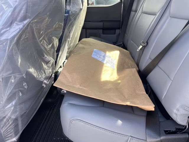 2026 Oxford White Ford Super Duty F-350 SRW XL 4X4 Chassis