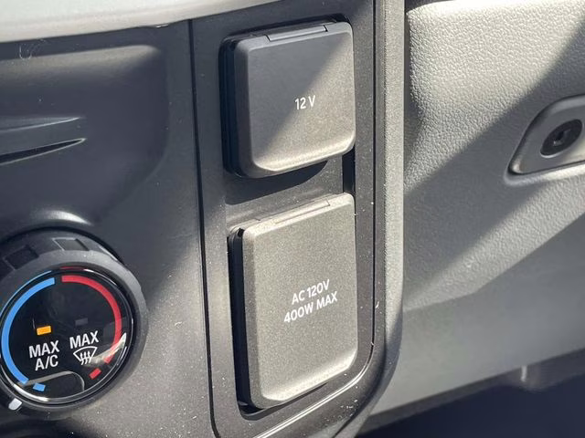 2026 Oxford White Ford Super Duty F-350 SRW XL 4X4 Chassis