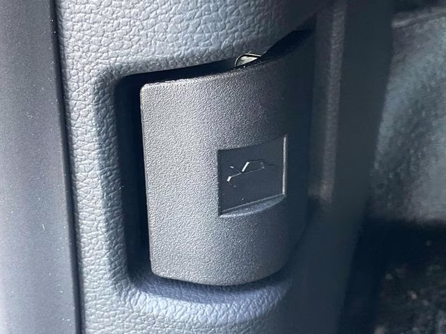 2026 Oxford White Ford Super Duty F-350 SRW XL 4X4 Chassis