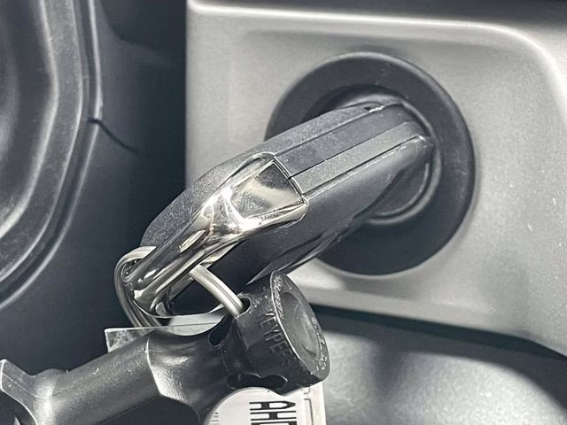 2026 Oxford White Ford Super Duty F-350 DRW XL RWD Chassis