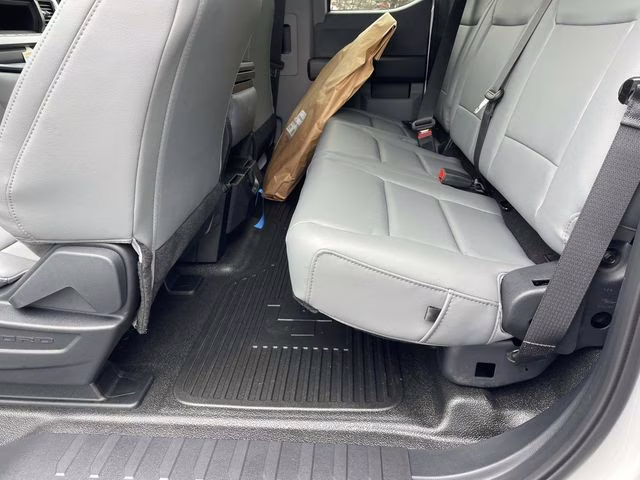 2026 Oxford White Ford Super Duty F-350 DRW XL 4X4 Chassis