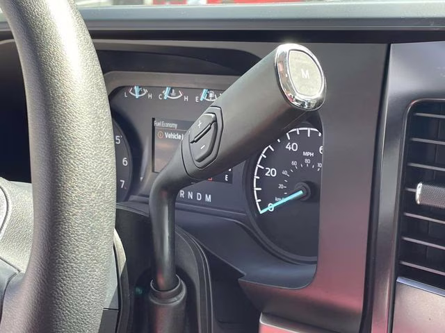 2025 Oxford White Ford Super Duty F-250 SRW XL RWD Truck