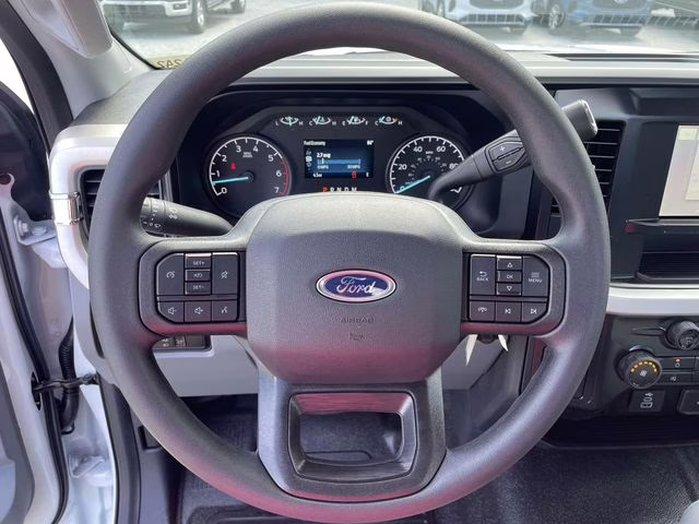 2025 Oxford White Ford Super Duty F-250 SRW XL RWD Truck