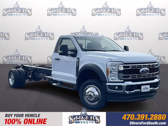 2026 Oxford White Ford Super Duty F-550 DRW XL RWD Chassis