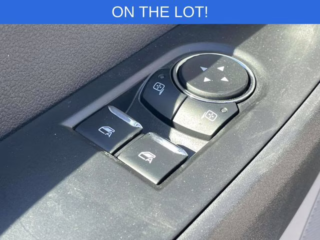 2026 Oxford White Ford Super Duty F-550 DRW XL RWD Chassis