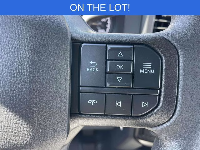 2026 Oxford White Ford Super Duty F-550 DRW XL RWD Chassis