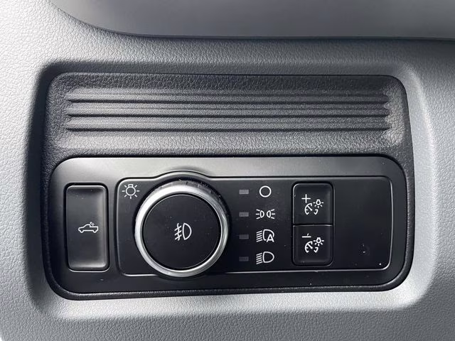 2026 Oxford White Ford Super Duty F-550 DRW XL 4X4 Chassis