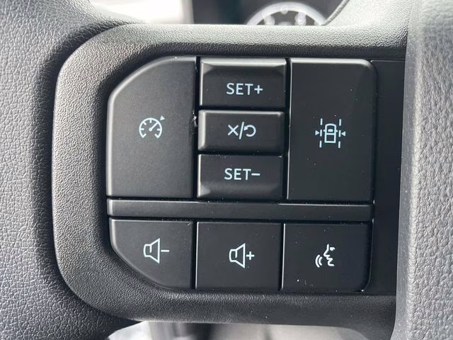 2026 Oxford White Ford Super Duty F-550 DRW XL 4X4 Chassis