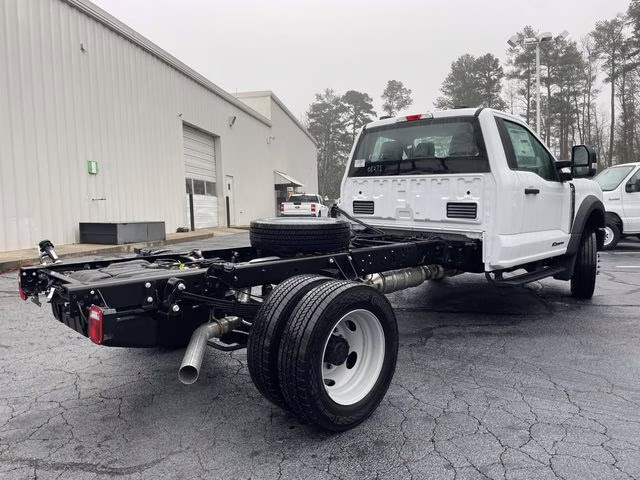 2026 Oxford White Ford Super Duty F-550 DRW XL 4X4 Chassis