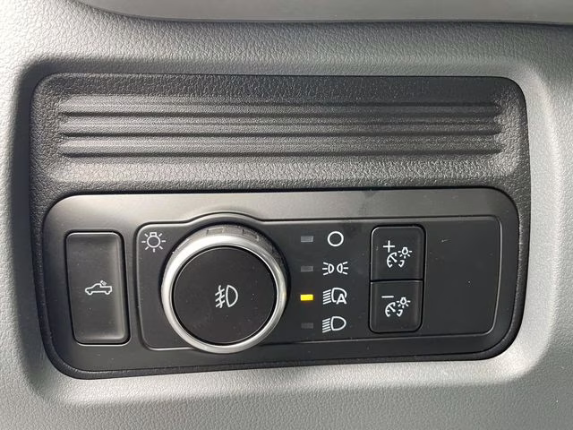 2026 Oxford White Ford Super Duty F-550 DRW XL 4X4 Chassis