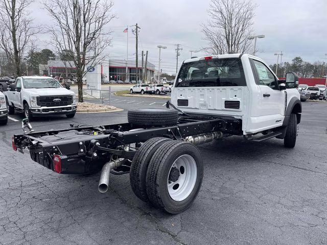2026 Oxford White Ford Super Duty F-550 DRW XL 4X4 Chassis