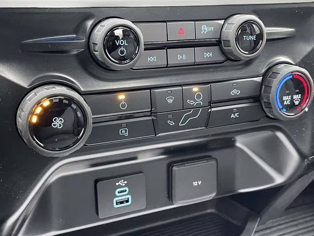 2026 Oxford White Ford Super Duty F-550 DRW XL 4X4 Chassis