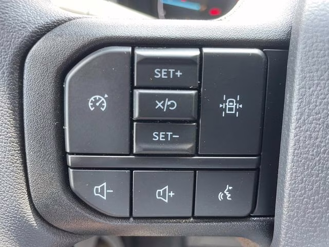 2025 Oxford White Ford F-600SD XL 4X4 Chassis