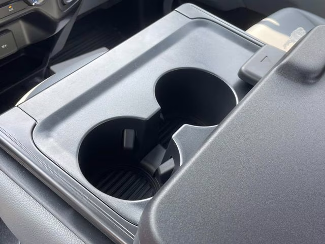 2025 Oxford White Ford F-600SD XL 4X4 Chassis