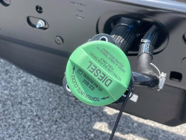 2025 Oxford White Ford F-600SD XL 4X4 Chassis