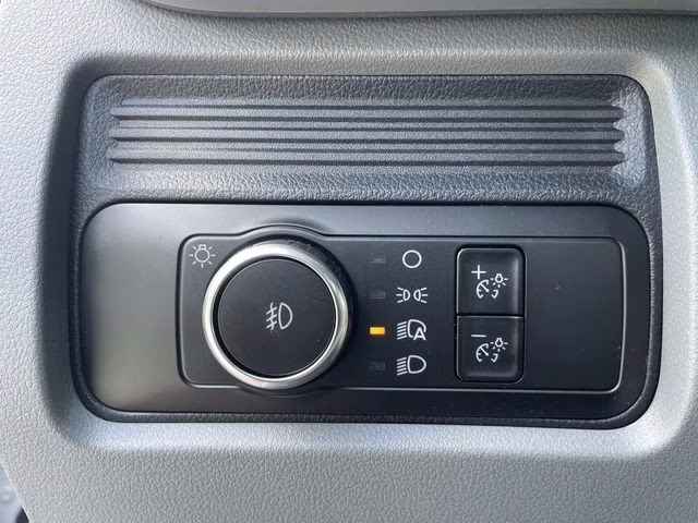 2025 Oxford White Ford F-600SD XL 4X4 Chassis