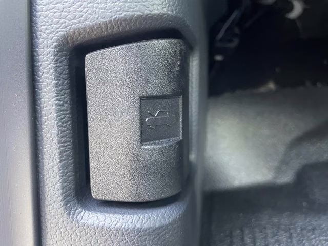 2025 Oxford White Ford F-600SD XL 4X4 Chassis