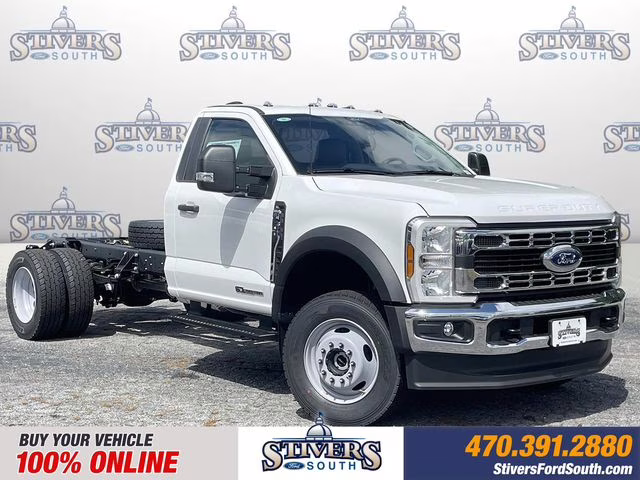 2025 Oxford White Ford F-600SD XL 4X4 Chassis
