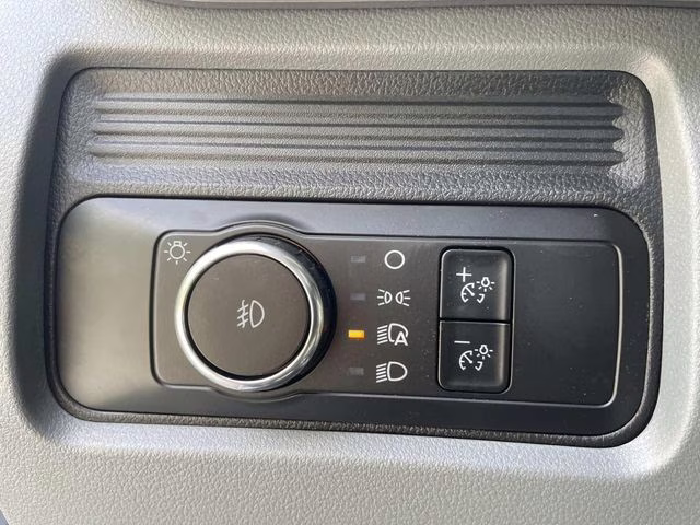 2025 Oxford White Ford F-600SD XL 4X4 Chassis