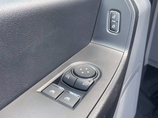 2025 Oxford White Ford F-600SD XL 4X4 Chassis