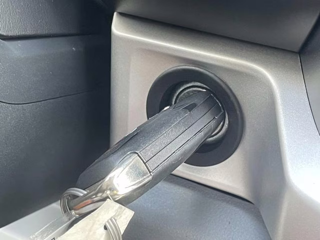 2025 Oxford White Ford F-600SD XL 4X4 Chassis