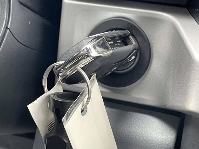 2026 Oxford White Ford Super Duty F-350 SRW XL RWD Chassis