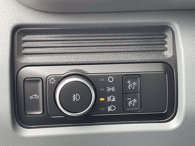 2026 Oxford White Ford Super Duty F-350 SRW XL 4X4 Chassis