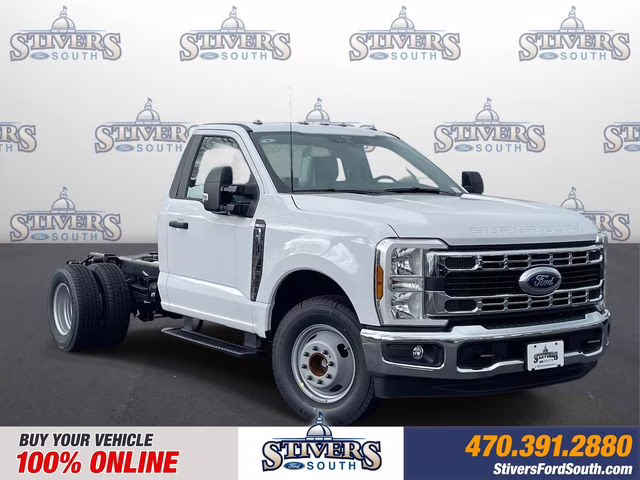 2026 Oxford White Ford Super Duty F-350 DRW XL RWD Chassis