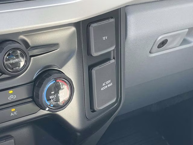 2026 Oxford White Ford Super Duty F-350 DRW XL RWD Chassis