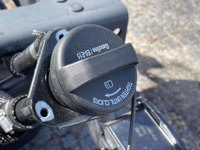 2026 Oxford White Ford Super Duty F-350 DRW XL RWD Chassis