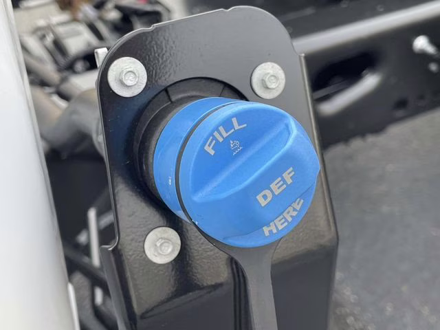 2026 Oxford White Ford Super Duty F-350 DRW XL RWD Chassis