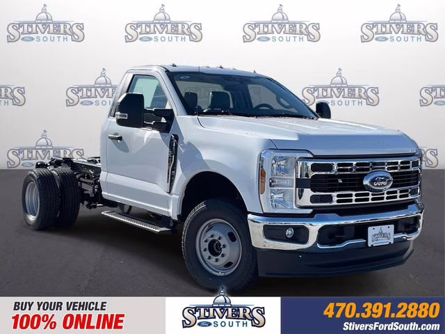 2026 Oxford White Ford Super Duty F-350 DRW XL 4X4 Chassis