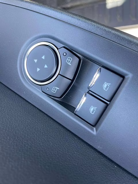 2026 Oxford White Ford Super Duty F-350 DRW XL 4X4 Chassis