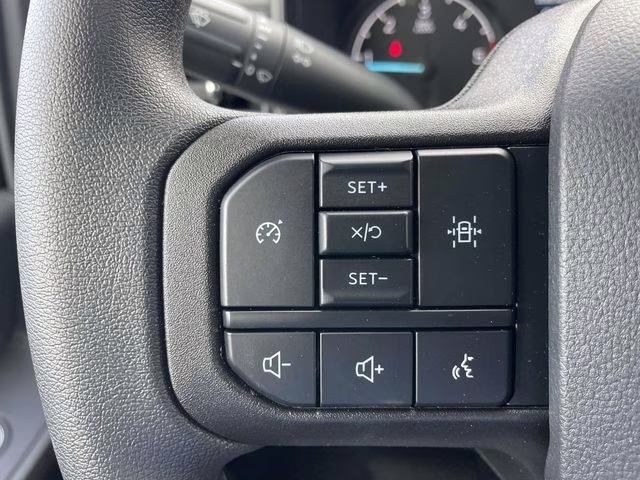 2026 Oxford White Ford Super Duty F-350 DRW XL 4X4 Chassis