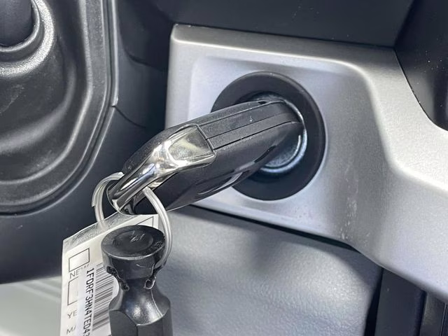 2026 Oxford White Ford Super Duty F-350 DRW XL 4X4 Chassis