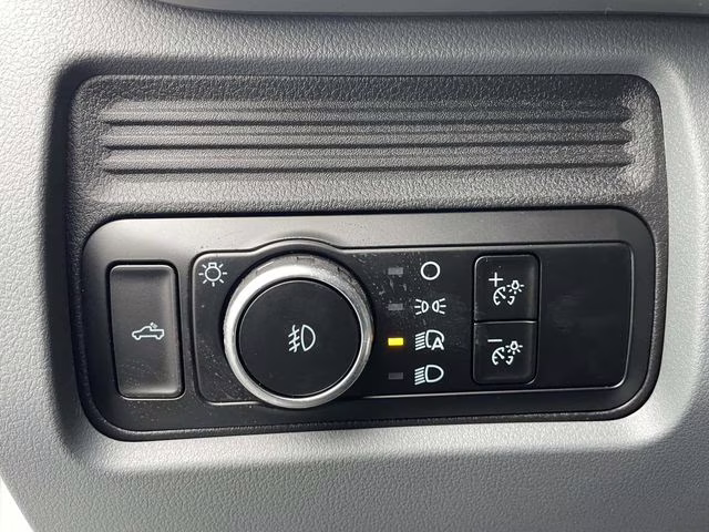 2026 Oxford White Ford Super Duty F-550 DRW XL 4X4 Chassis