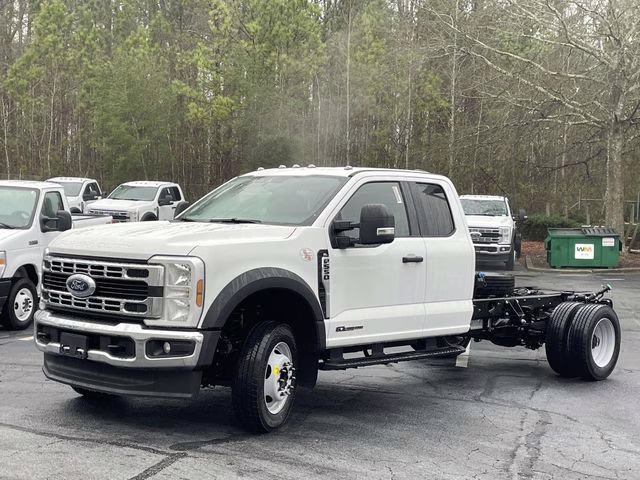 2026 Oxford White Ford Super Duty F-550 DRW XL 4X4 Chassis