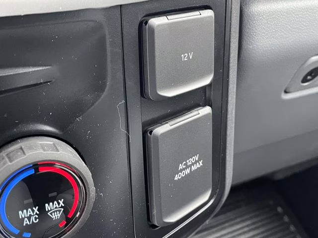 2026 Oxford White Ford Super Duty F-550 DRW XL 4X4 Chassis