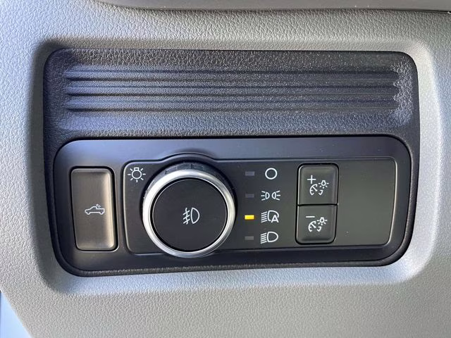 2026 Oxford White Ford Super Duty F-550 DRW XL 4X4 Chassis