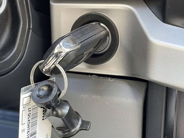 2026 Oxford White Ford Super Duty F-550 DRW XL 4X4 Chassis