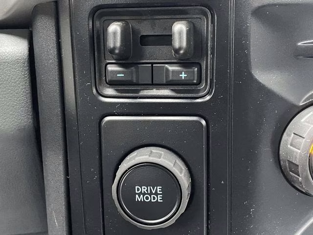 2026 Oxford White Ford Super Duty F-450 DRW XL RWD Chassis