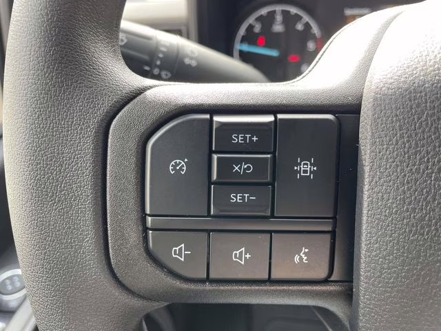 2026 Oxford White Ford Super Duty F-450 DRW XL 4X4 Chassis