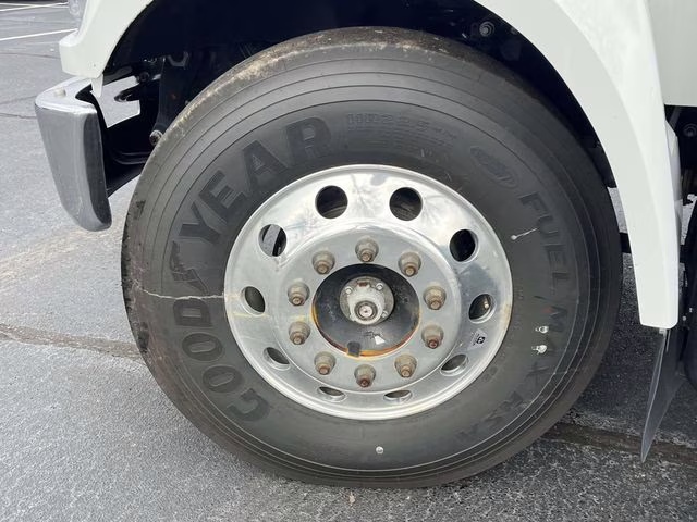 2026 Oxford White Ford F-650SD Base RWD Truck