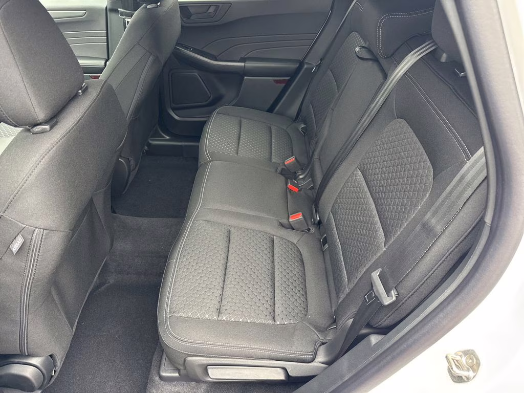 2026 Oxford White Ford Escape Active FWD SUV