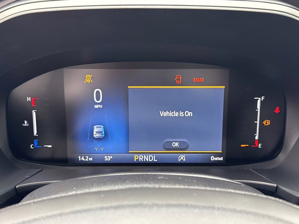 2026 Oxford White Ford Escape Active FWD SUV