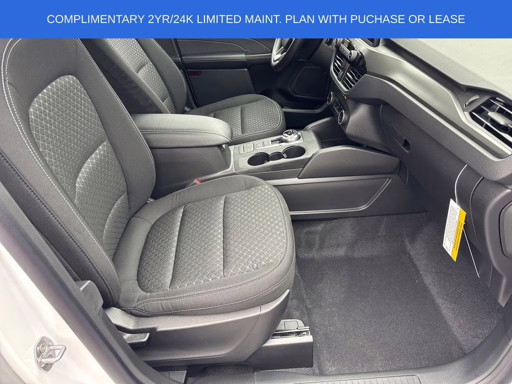 2026 Oxford White Ford Escape Active FWD SUV