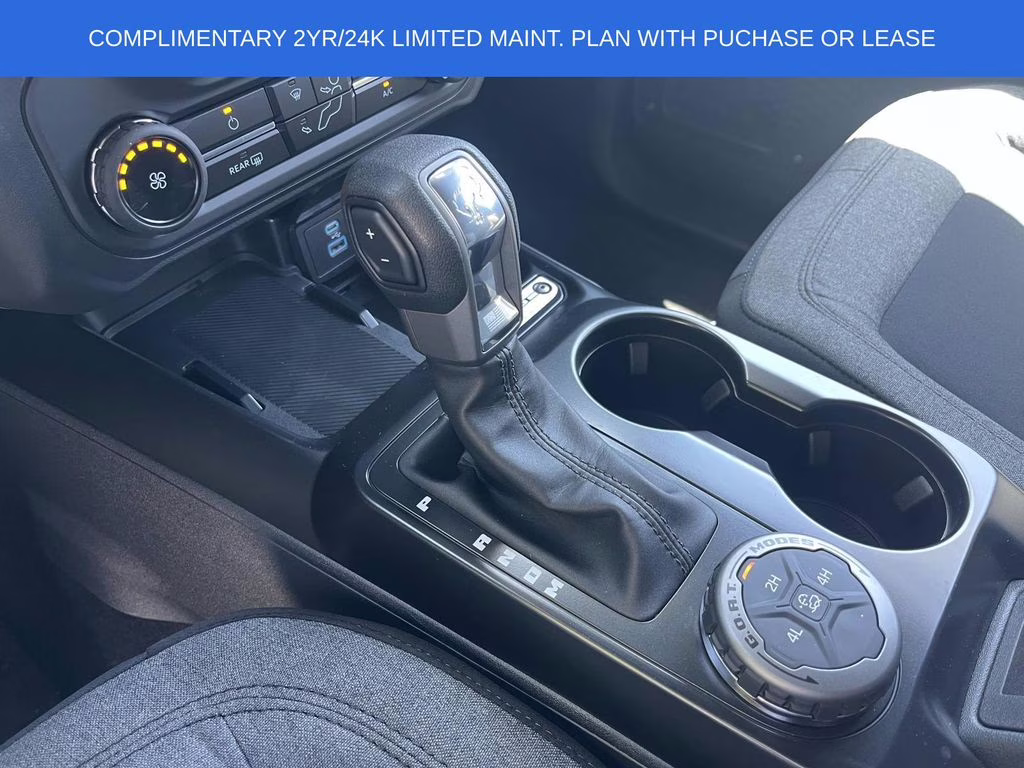 2025 Oxford White Ford Bronco Base 4X4 SUV