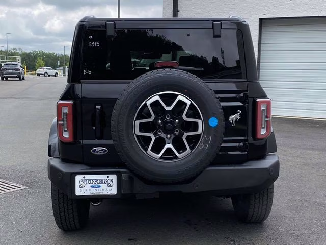 2025 Shadow Black Ford Bronco Outer Banks 4X4 SUV