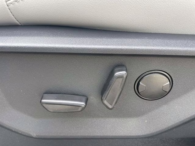 2026 Gray Metallic Ford Expedition Max Active RWD SUV